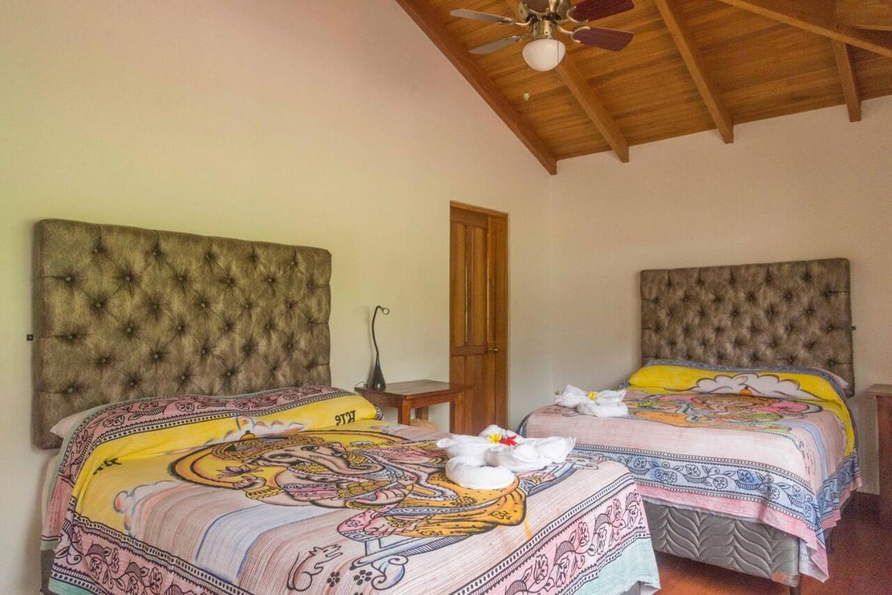 Luna Inn B&B Ciudad Cariari Екстериор снимка