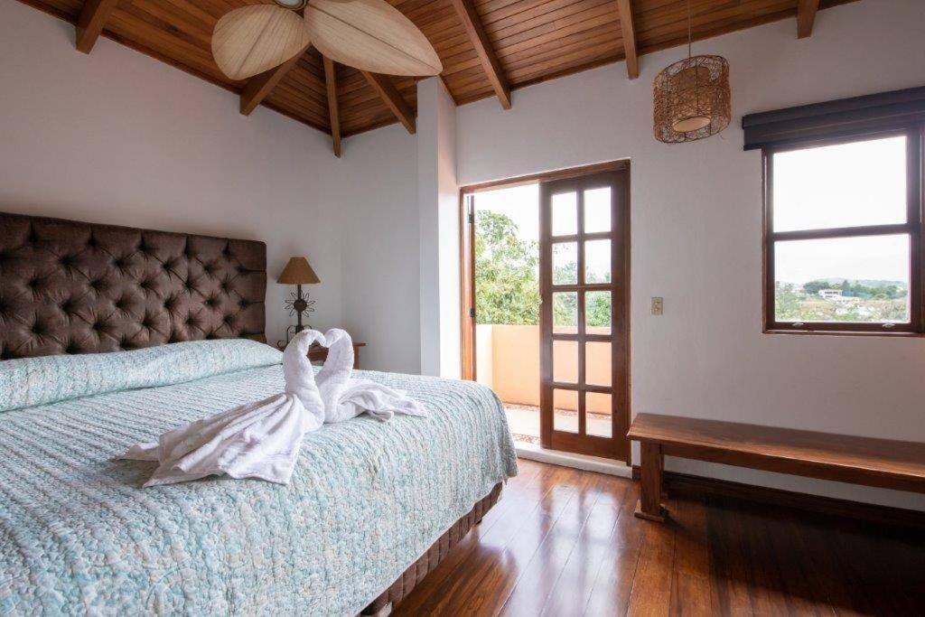 Luna Inn B&B Ciudad Cariari Екстериор снимка
