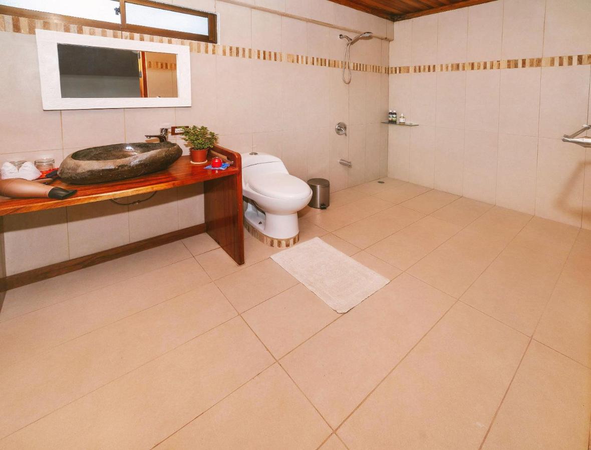 Luna Inn B&B Ciudad Cariari Екстериор снимка